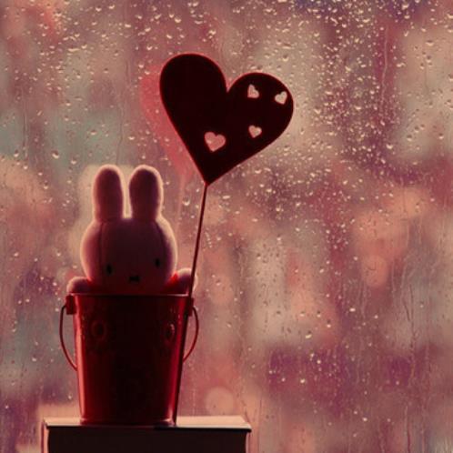 描写一个人伤心的句子[25句] (看着看着就哭了的句子)