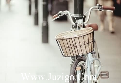 发朋友圈的好玩句子84句