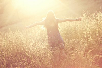 ​用鲜花形容人生的句子用鲜花形容生活的句子(精选55句)