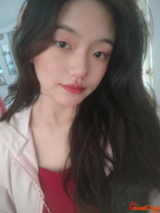 ​自拍照怎拍才好看？自拍照发朋友圈的说说经典句子