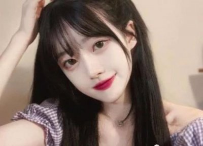 ​形容女生俏皮可爱的句子（适合女生俏皮又可爱的说说）
