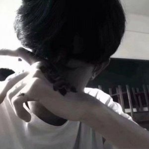 ​霸气纹身男生微信头像