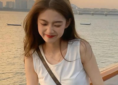 ​书中的告白短句（情侣亲热时说的情话有哪些）