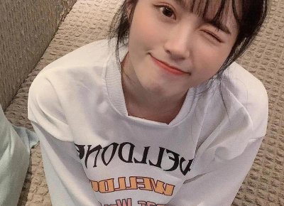 ​2025女生励志短句说说：保持微笑，走到哪里，哪里就有阳光