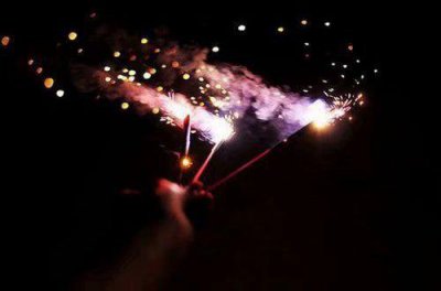 ​伤感个签看完哭了那种 微信签名伤感说说(61句)