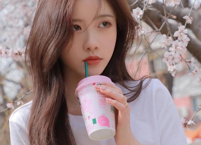 做服装说说经典语句(发朋友圈服装说说语言)