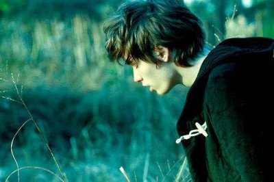 ​2025爱情的悲伤句子(精选90句)