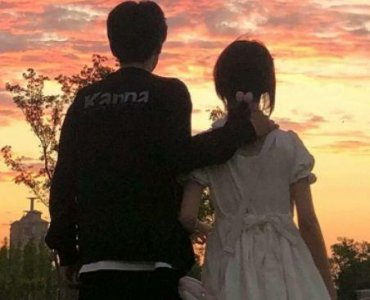 ​常用伤心爱情句子60条