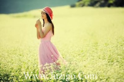 ​沙雕又可爱的公开恋情文案(幽默搞笑爱情官宣表白说说)