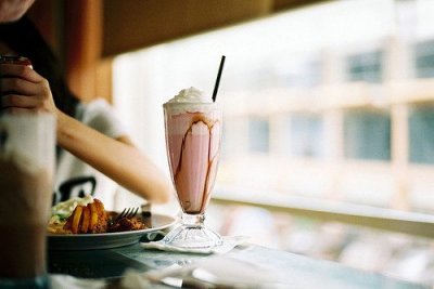 ​qq空间留言板爱情110句