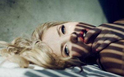 ​qq网名两字爱情