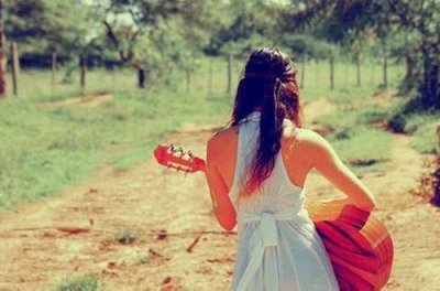 ​简短的朋友圈伤感句子56条