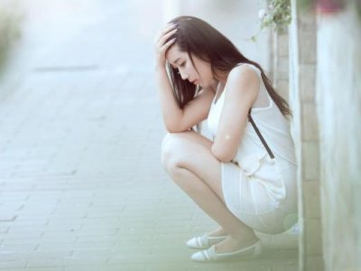 ​孤独伤感句子(泪水永远挂在海角的天际…)