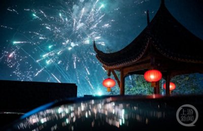 ​烟花盛宴耀巴南 火树银花不夜天