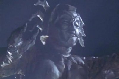 ​马农星人和伊露德人，谁的阴谋更狠