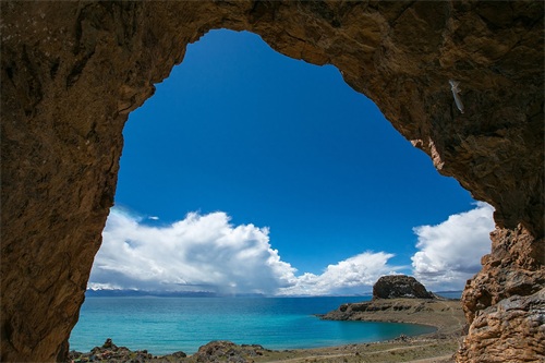 打开的天堂之门——西藏纳木措圣象天门