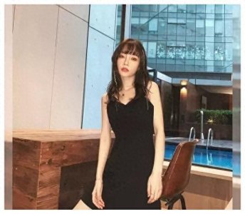 ​李小璐穿露脐装热舞，很嗨，昔日闺蜜马苏否认脚踩