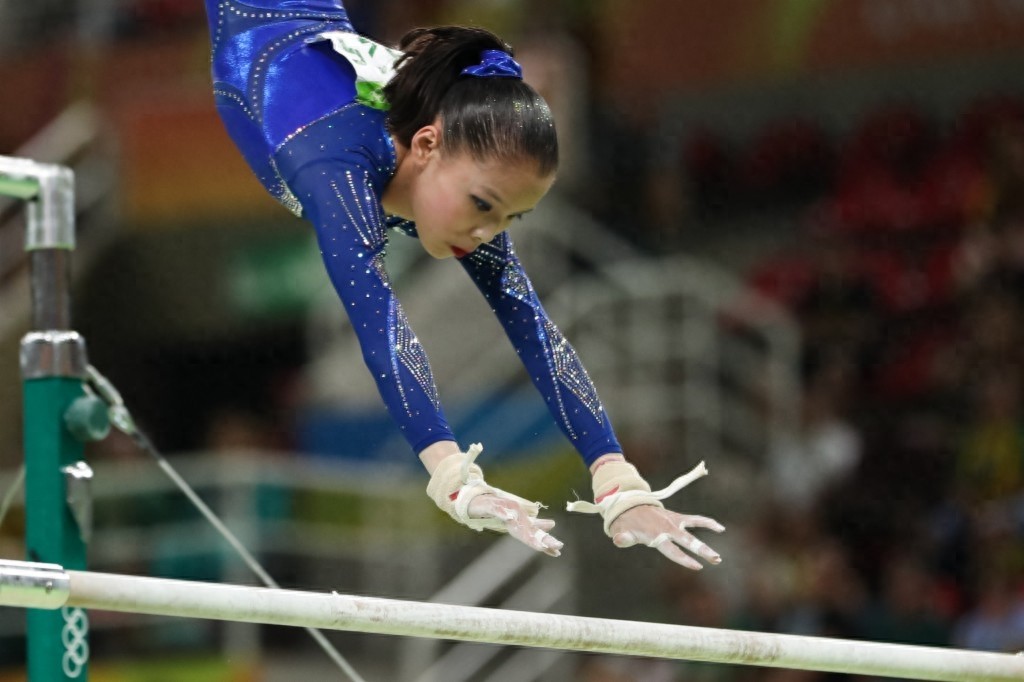 体操——高低杠决赛：商春松获第五