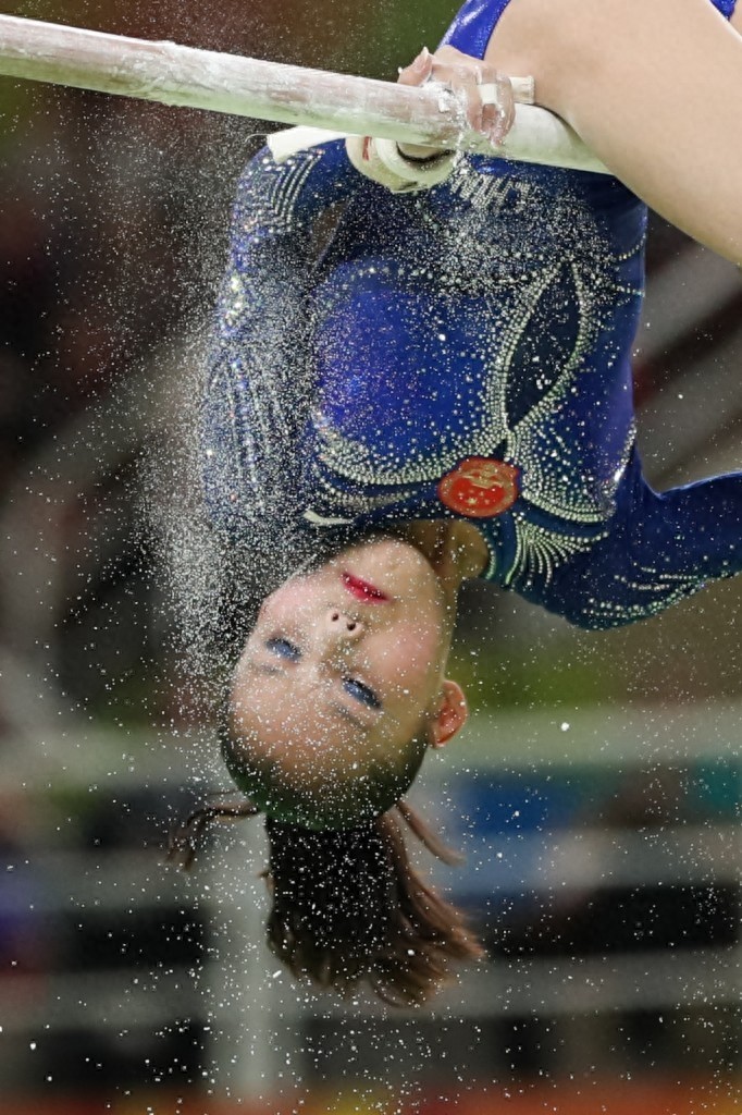 体操——高低杠决赛：商春松获第五