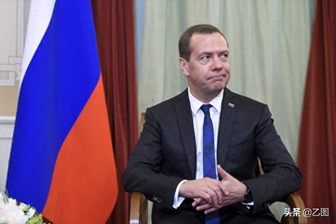 俄总理梅德韦杰夫宣布俄政府全体辞职，俄罗斯究竟发生了什么？