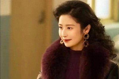 ​曾被骂“情商低”，被全网群嘲，如今靠着《六姊妹》再次翻红