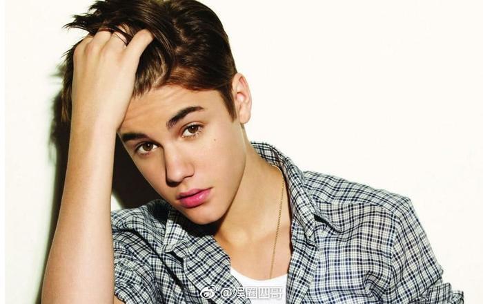 比伯给海莉写情诗，表达自己对可爱的妻子的感激之情