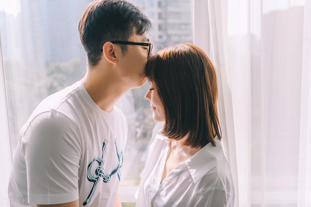 12星座对喜欢你的表现（才会掩盖不住这个行为）(3)