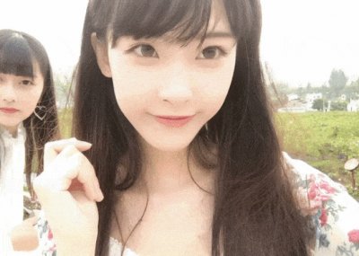 ​她是“亚洲第一美女”，06年出道拍片，胸围丰满，大腿雪白