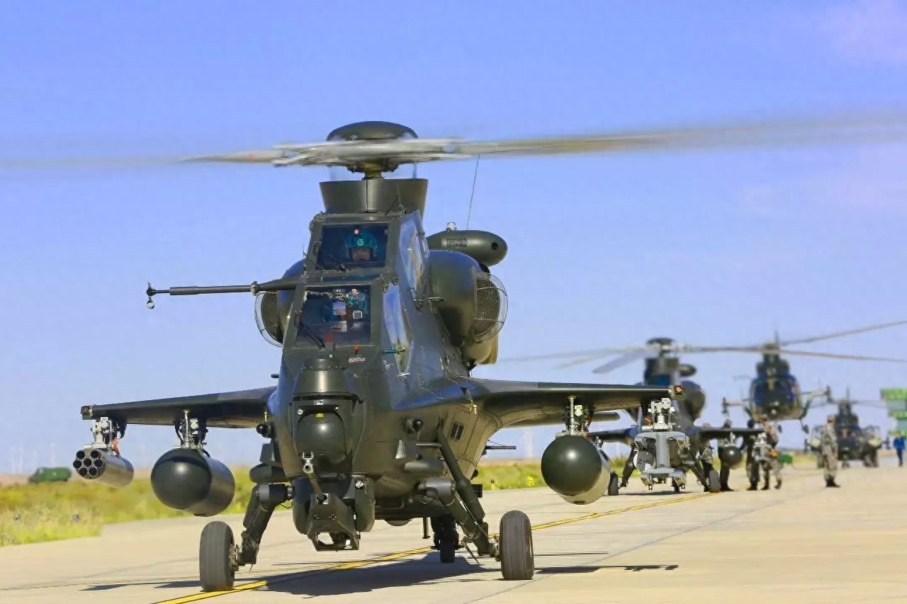 中国最牛逼的直升机-直10武装直升机