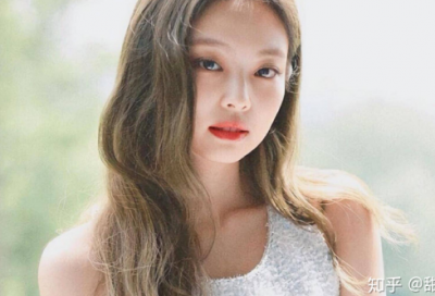 ​爱情共鸣文案短句(朋友圈最引人共鸣的情感文案短句)