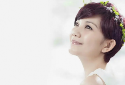 ​干净简短小文案(简短干净的爱情小文案)